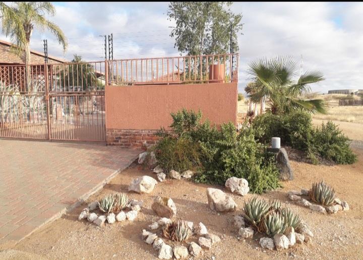 4 Bedroom Property for Sale in Kakamas Northern Cape